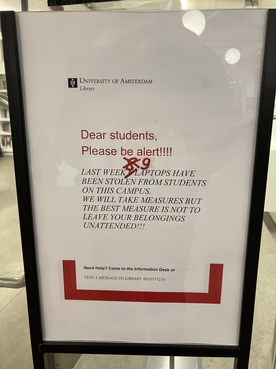 Inmiddels zijn er negen laptops gestolen uit de UvA-library.